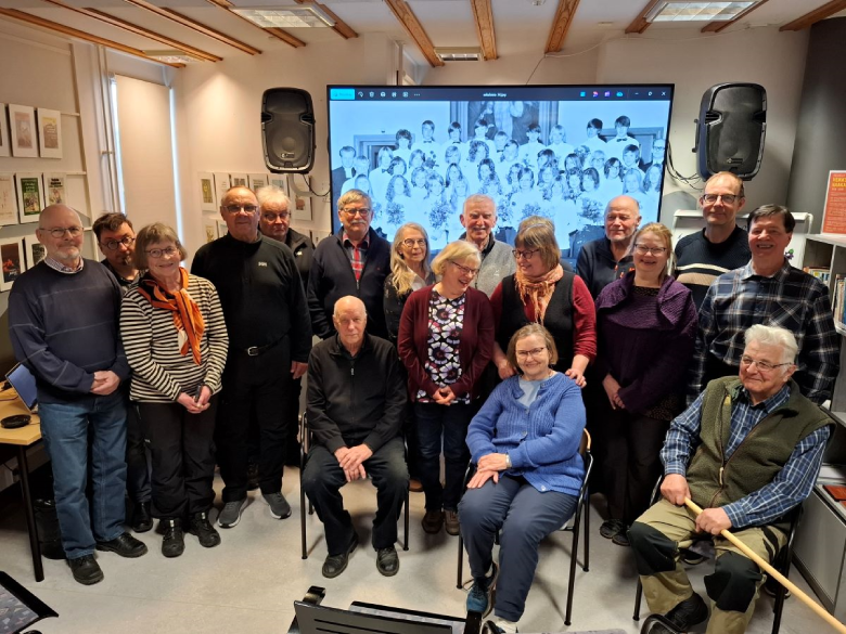 Tämä ryhmä ei voita pokkakisaa. Kuva Tarja Ylitepsa-Hietala